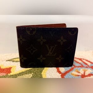 LOUIS VUITTON Vintage 90’s Y2K Unisex  Brown Monogram Leather Bifold Wallet